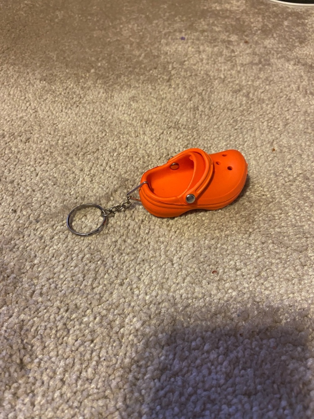 Kids Orange Clog Keychain - Mini Shoe Accessory - Picture 2 of 3